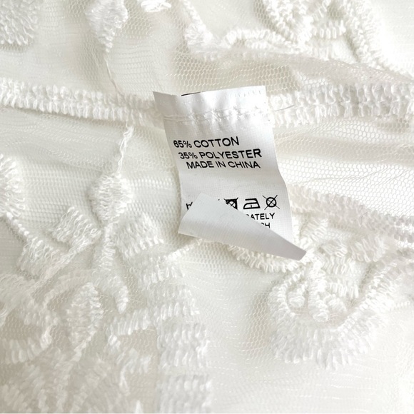 Showpo. Off The Grid Kimono In White Lace NWT M/L - Picture 14 of 15